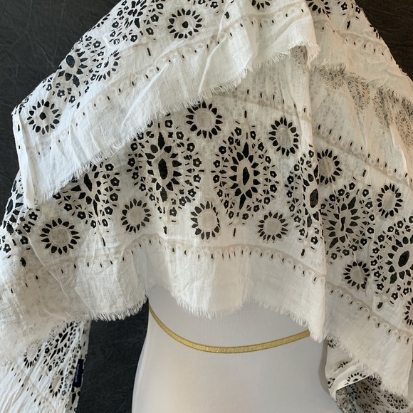 Hatattack Scraf or Wrap - Picture 3 of 7